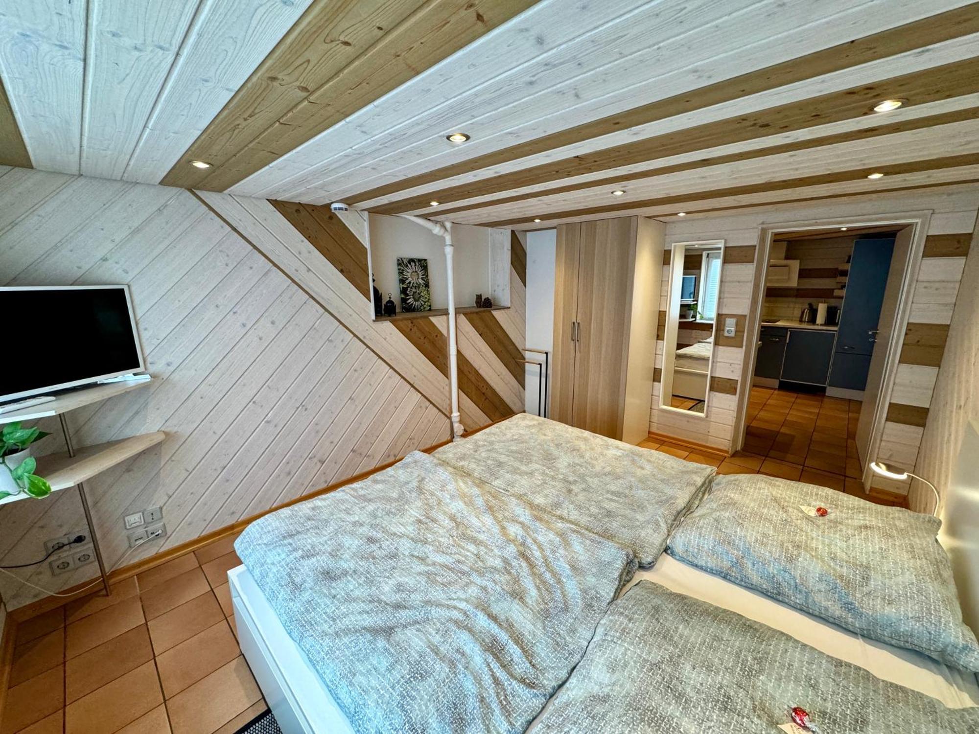 Schwabennestle - Ferienwohnung Albstadt-Onstmettingen Exterior foto